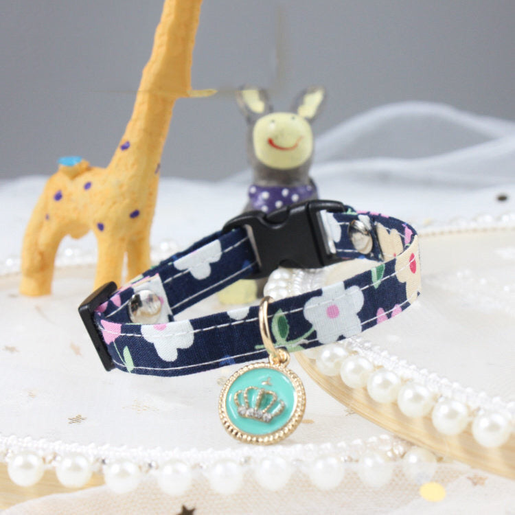 Pawsy Adjustable Floral Pet Collar with Sweet Design